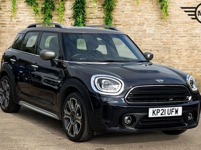 Usado Mini Cooper Countryman Exclusive 134 HP (98 kW) 2021 Preto SUV