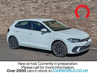 Used VW Polo Life 95 HP (69 kW) 2023 White Hatchback