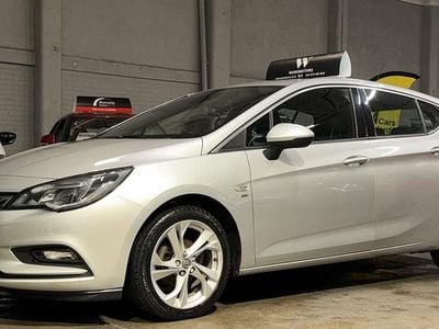 Silver Used 2017 Vauxhall Astra SRi Hatchback | £5,479 (Fair price)
