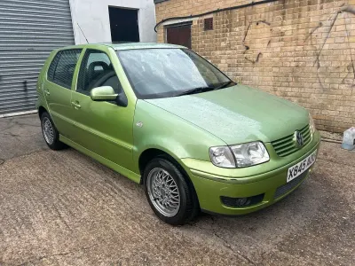 Used VW Polo SE 75 HP (55 kW) 2001 Green Hatchback