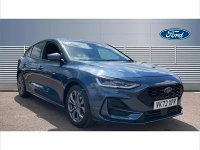Gebraucht Ford Focus ST-Line 125 PS (91 kW) 2022 Blau Kleinwagen