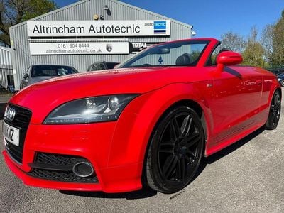 Begagnad Audi TT Roadster Design 2011 Röd Cab