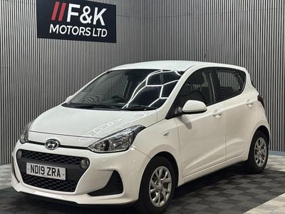 Usado Hyundai i10 SE 66 HP (48 kW) 2019 Branco Citadino