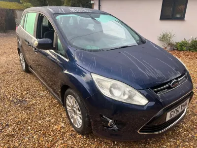 Usado Ford Grand C-Max Titanium 125 HP (91 kW) 2011 Azul Monovolume