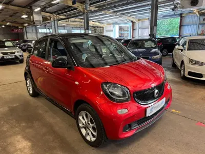 Used Smart ForFour Passion 71 HP (52 kW) 2015 Red Hatchback