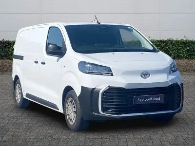 New Toyota Proace 120 HP (88 kW) 2025 White MPV