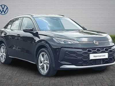 New VW T-Roc Life 150 HP (110 kW) 2026 Grenadilla black SUV