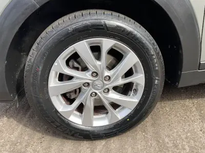 Used Hyundai Tucson SE 132 HP (97 kW) 2019 Grey SUV
