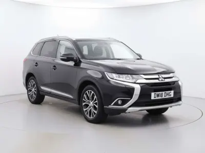 Usado Mitsubishi Outlander 147 HP (108 kW) 2018 Preto SUV