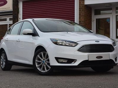 Used Ford Focus Titanium 125 HP (91 kW) 2016 White Hatchback