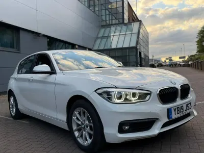 Used BMW 118 Comfort Edition 2019 White Hatchback