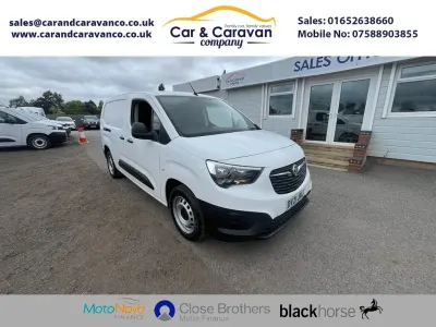 Used Vauxhall Combo 100 HP (73 kW) 2021 White MPV