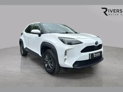 Used Toyota Yaris Cross 114 HP (83 kW) 2024 White SUV