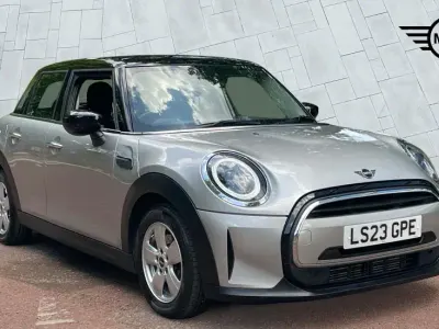 Used Mini Cooper Classic 134 HP (98 kW) 2023 Silver Hatchback