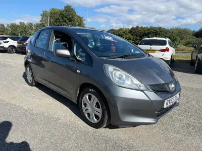 Used Honda Jazz SE 90 HP (66 kW) 2012 Grey Hatchback