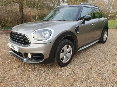 Używany Mini Cooper 2018 Srebrny Hatchback