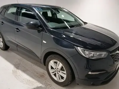 Used Vauxhall Grandland X S 130 HP (95 kW) 2018 Grey SUV