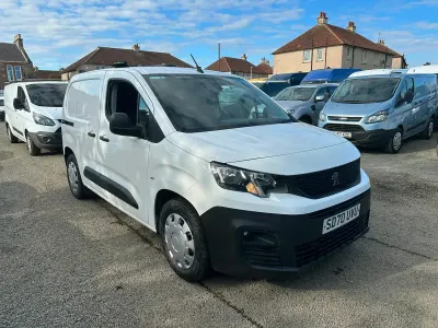 Used Peugeot Partner 2021 Blue MPV