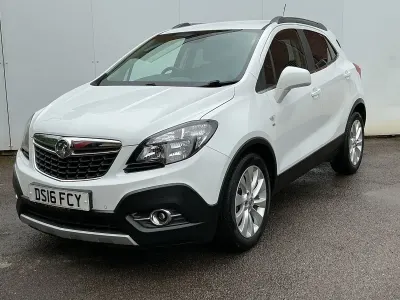 Used Vauxhall Mokka 140 HP (102 kW) 2016 White SUV