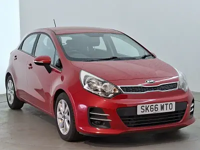 Used Kia Rio 2016 Red Hatchback