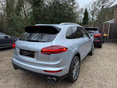 Używany Porsche Cayenne 2014 Srebrny SUV