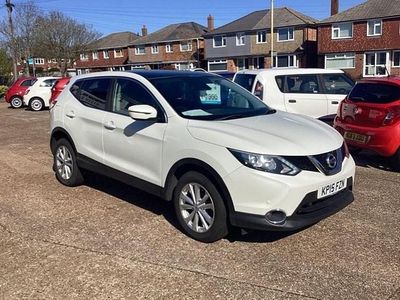 Used Nissan Qashqai Acenta+ 115 HP (84 kW) 2015 White SUV