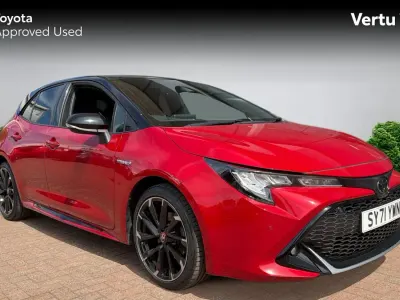 Used Toyota Corolla Sport 122 HP (89 kW) 2021 Scarlet flare bitone (pearlescent paint) Hatchback