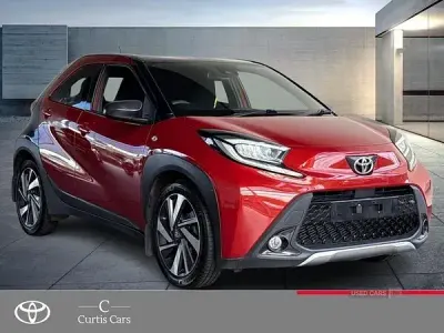 Used Toyota Aygo X 72 HP (52 kW) 2022 Red SUV