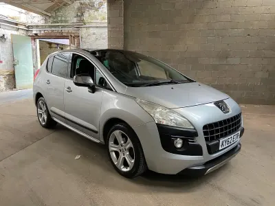 Used Peugeot 3008 Allure 112 HP (82 kW) 2012 Silver Estate