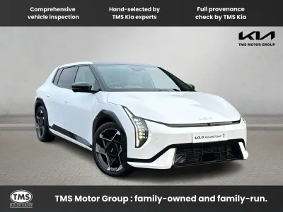 Used Kia EV4 GT-Line S 150 kW (204 HP) 2025 White Hatchback