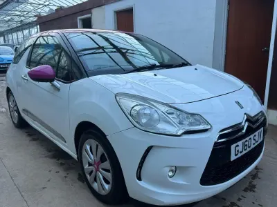 Usado Citroën DS3 95 CV (69 kW) 2010 Blanco Utilitario