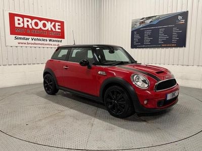 Used Mini Cooper S Hatch 184 HP (135 kW) 2011 Red Hatchback
