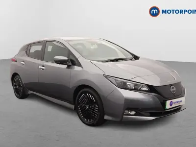 Gebraucht Nissan Leaf N-Connecta 110 kW (150 PS) 2023 Grau Kleinwagen