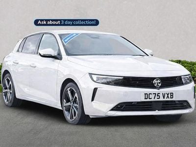 New Vauxhall Astra 130 HP (95 kW) 2025 White Hatchback
