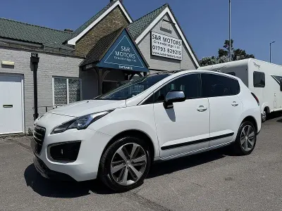 Used Peugeot 3008 Allure 2016 White Hatchback