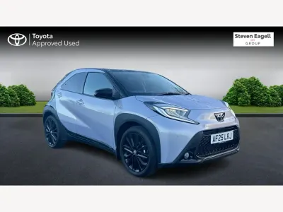 Używany Toyota Aygo X Edition 72 KM (52 kW) 2025 Srebrny SUV