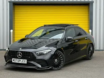 Begagnad Mercedes A200 AMG Line Premium Plus 163 HK (119 kW) 2024 Sedan