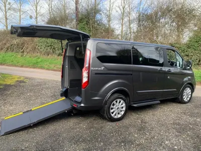 Used Ford Tourneo Custom Titanium 130 HP (95 kW) 2021 Grey Van