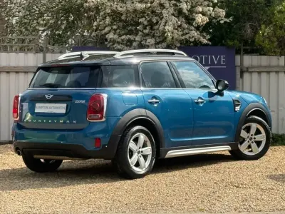 Używany Mini Cooper Countryman Classic 136 KM (100 kW) 2019 Niebieski SUV