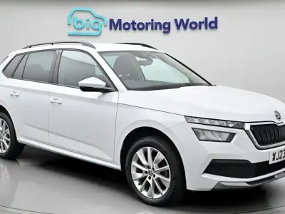 Begagnad Skoda Kamiq SE Drive 95 HK (69 kW) 2023 Vit SUV