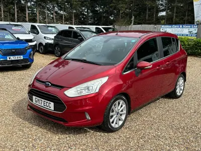 Used Ford B-MAX Titanium 100 HP (73 kW) 2017 Red MPV