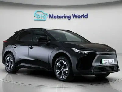 Usado Toyota bZ4X 150 kW (204 CV) 2024 Negro SUV