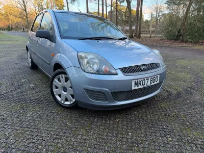 Usado Ford Fiesta Style 67 HP (49 kW) 2007 Azul Citadino