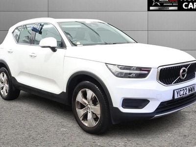 Used Volvo XC40 Momentum 2022 White SUV