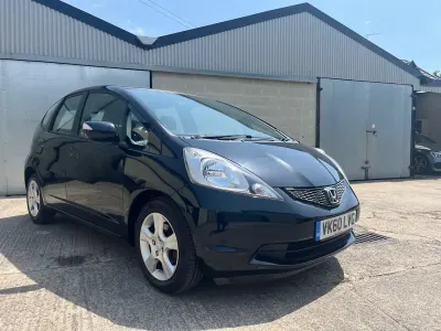 Used Honda Jazz ES 100 HP (73 kW) 2010 Black Hatchback
