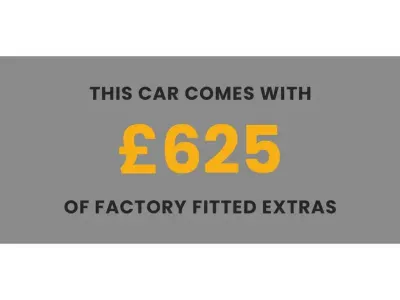 Used Volvo V40 Inscription 2018 Ice white Hatchback