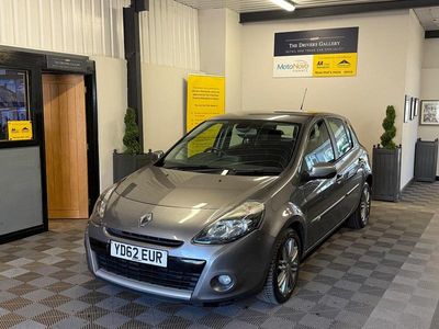 Used Renault Clio IV Dynamique 88 HP (64 kW) 2012 Grey Hatchback
