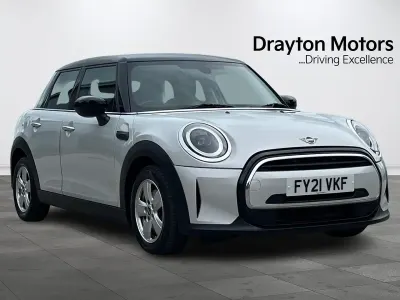 Used Mini Cooper Classic 136 HP (100 kW) 2021 Silver Hatchback