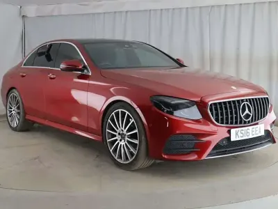 Begagnad Mercedes E220 AMG Line Premium Plus 194 HK (142 kW) 2019 Sedan
