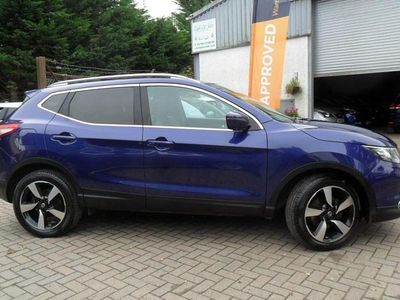 Blue Used 2017 Nissan Qashqai N-Vision SUV | £5,750 (Fair price)